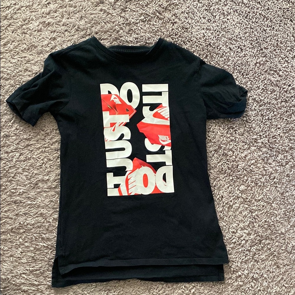 Nike Black Short Sleeve Graphic Tee